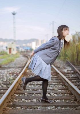1—42集免费观看红色按钮_青苹果乐园免费高清观看