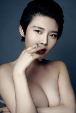 蜜桃视频在线免费看_国语迅雷下载