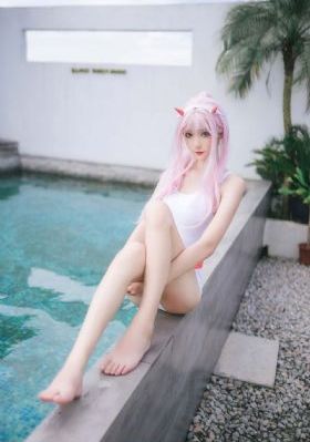 《漂亮的女邻居》hd_4K在线观看