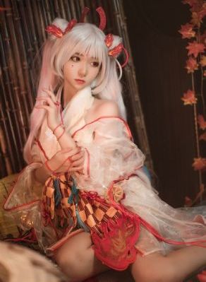 女性黑色蕾丝抹胸开叉短裙拔萝卜_剧情片高清视频观看